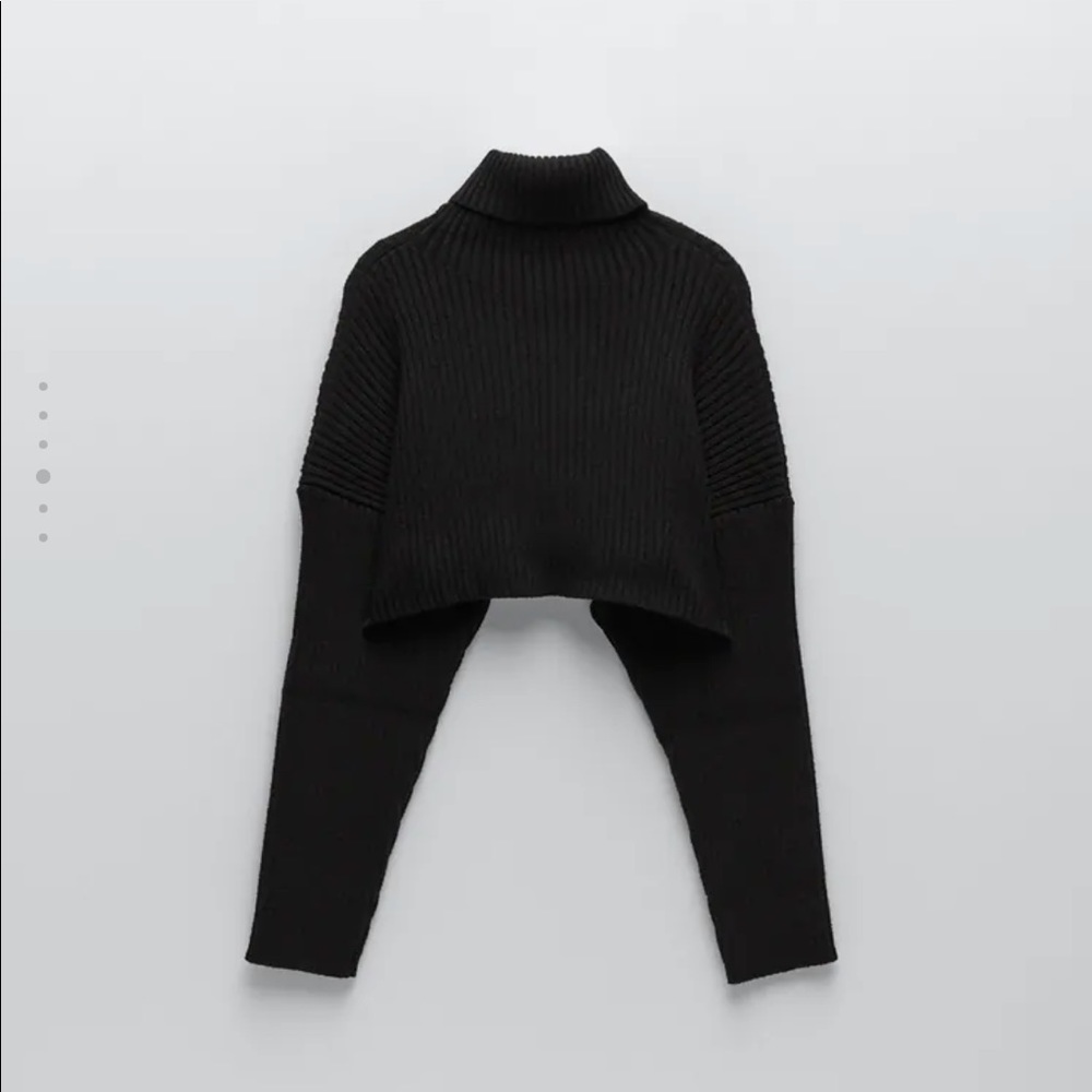 Cropped knit sweater